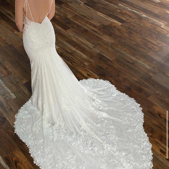 Martina Liana 1171 wedding dress - Picture 8 of 10